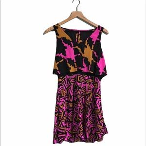 EUC Alice & Trixie Electric Pink and Mod Mosaic Print 100% Silk Dress Size XS